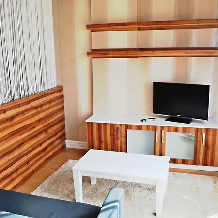 Central Desinged Apartment